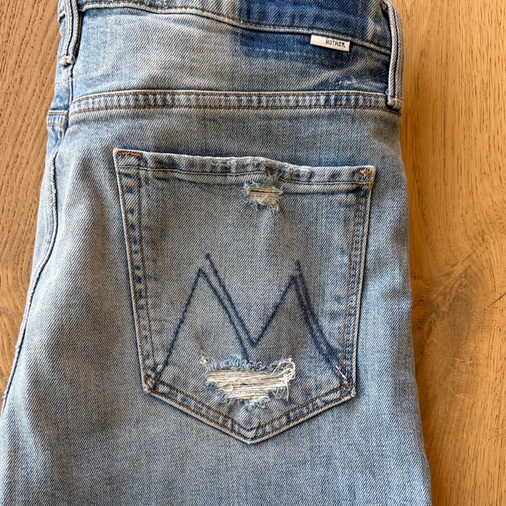 MOTHER Light Blue Straight Leg Jeans with Back Pocket M Stitch